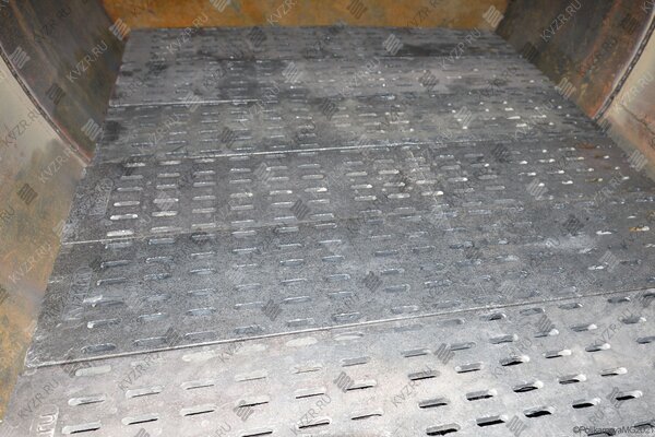 Колосниковая топка угольного парогенератора 300 кг пара